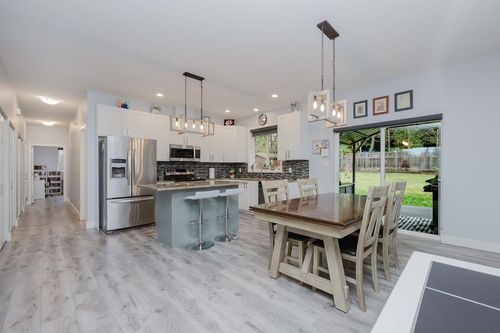 6214 Sitka Rd, Sechelt, BC, V7Z0L3 | Card Image