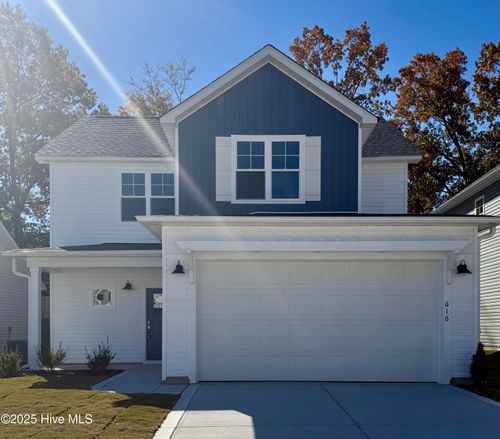 616 Chambers Dr, Aberdeen, NC, 28315-0805 | Card Image
