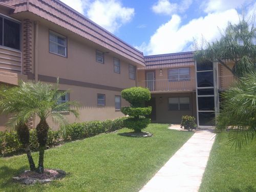 588 Brittany M, Delray Beach, FL, 33446-1154 | Card Image