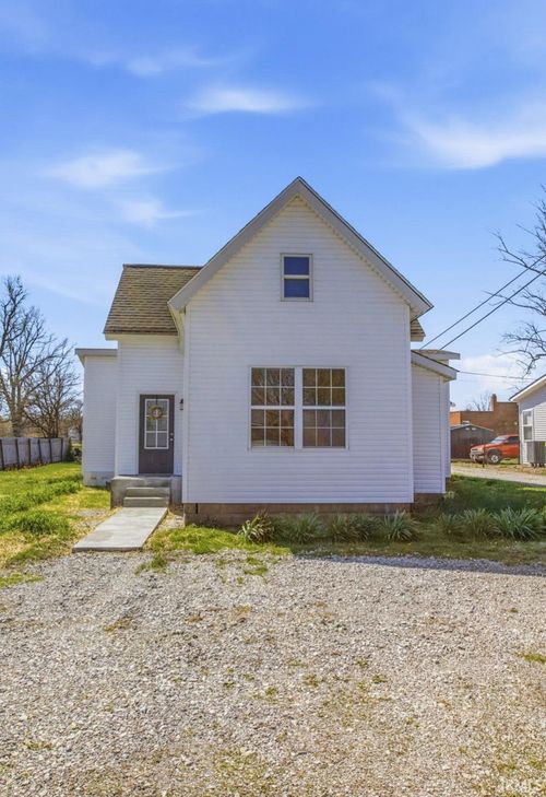 105 E Jefferson St, Kempton, IN, 46049-5011 | Card Image