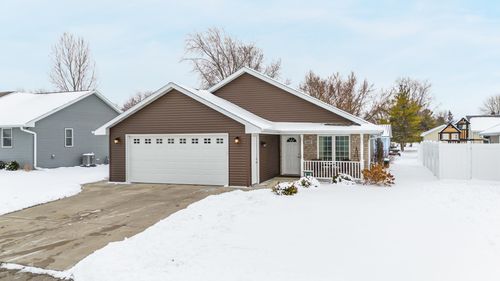 413 Pagel Avenue, BRILLION, WI, 54110 | Card Image