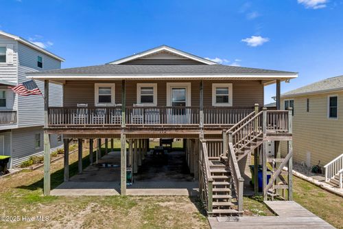 112 Lions Paw St, Holden Beach, NC, 28462-1919 | Card Image