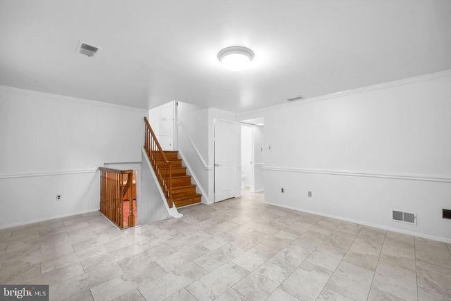 7007 Gillings Rd, House other with 5 bedrooms, 3 bathrooms and null parking in SPRINGFIELD VA | Image 14