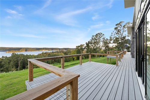 9936 Old Campbell Rd, Rogers, AR, 72758-9639 | Card Image