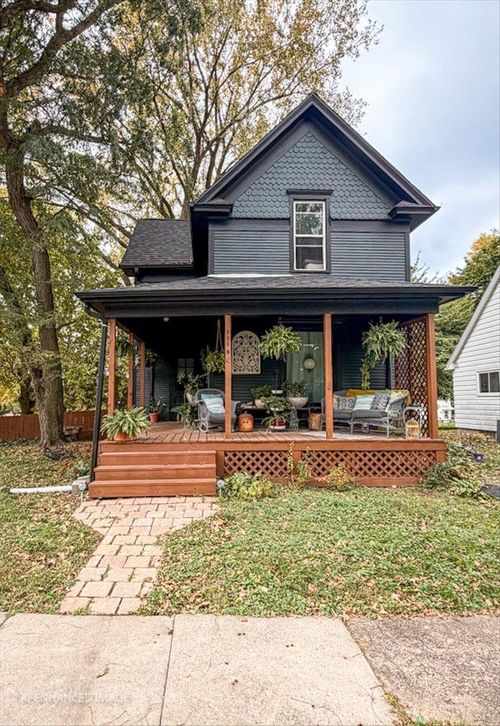 100 N Russell, Denver, IA, 50622 | Card Image