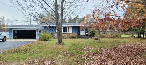 1731 N3 Dr, Menominee, MI, 49858 | Card Image
