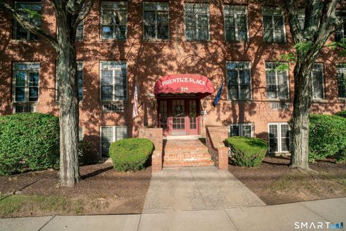 126-319 New Britain Rd, Berlin, CT, 06037-1392 | Card Image