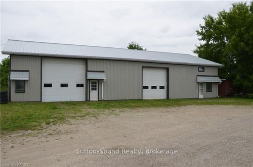 402432 Grey Road 4, West Grey, ON, N0G2M0 | Card Image