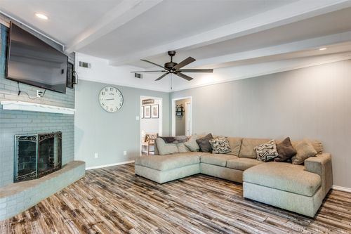 7501 Trimble Dr, Fort Worth, TX, 76134-4643 | Card Image