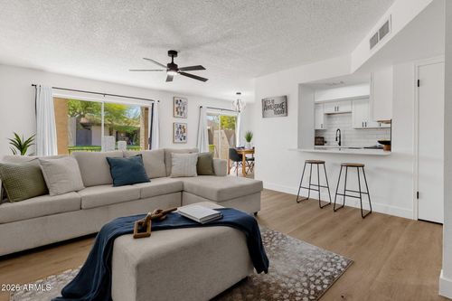 29-2232 W Lindner Ave, Mesa, AZ, 85202-6418 | Card Image