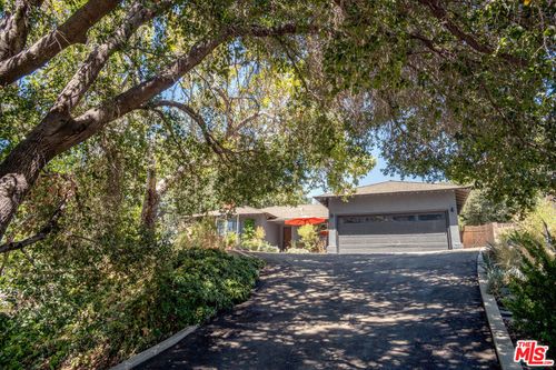 25166 Wheeler Rd, Newhall, CA, 91321-3467 | Card Image