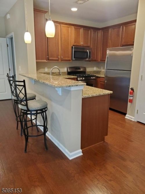 1106 Meadow Brook Ct, Whippany, NJ, 07981-1198 | Card Image