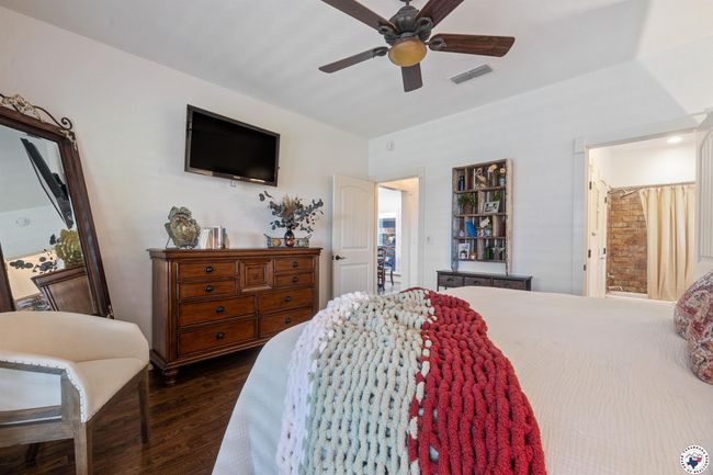 5688 Texas Highway 8, House other with 3 bedrooms, 2 bathrooms and null parking in Linden TX | Image 15