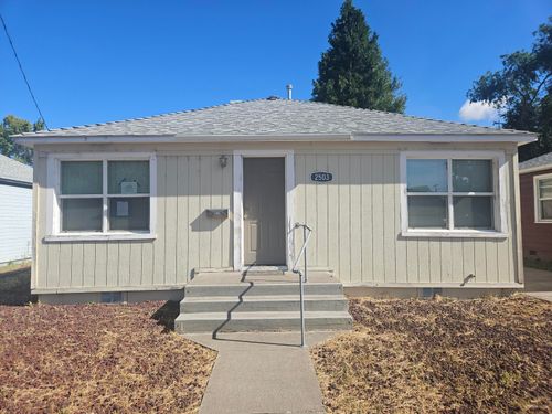 2503 White Ave, Klamath Falls, OR, 97601-4337 | Card Image