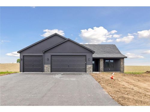 480 Coyote Way, NEW RICHMOND, WI, 54017-4431 | Card Image