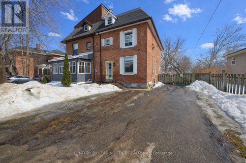 15 George St N, Omemee, ON, K0L2W0 | Card Image