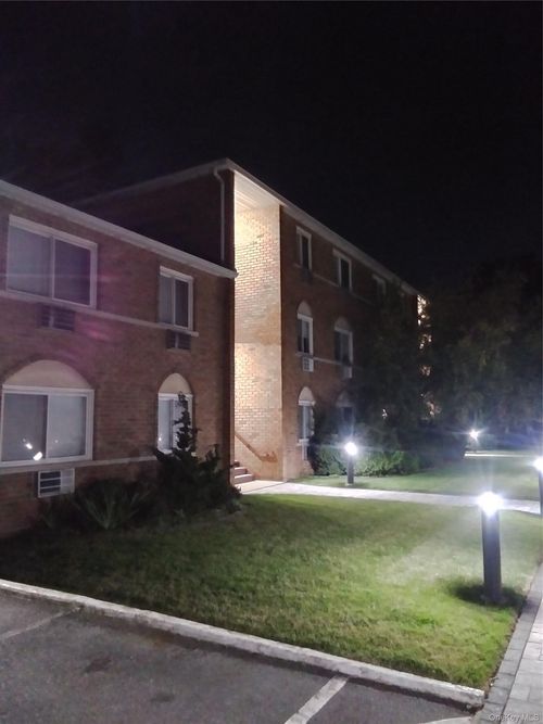 b2-1530 Bayview Avenue, New York, NY, 10465 | Card Image