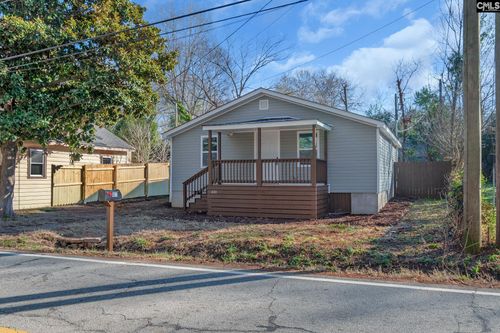 401 Golf Course Rd, Winnsboro, SC, 29180-7081 | Card Image