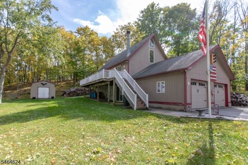 9 White Pine Trl, Sussex, NJ, 07461-1048 | Card Image