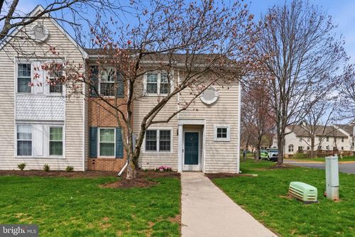 93-1842 Rosewood Ct, POTTSTOWN, PA, 19464-9243 | Card Image