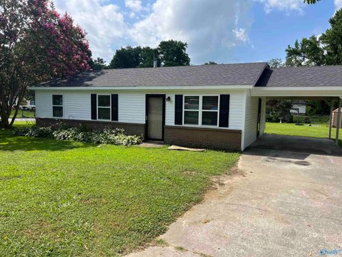 698 Tie Street, Albertville, AL, 35950 | Card Image