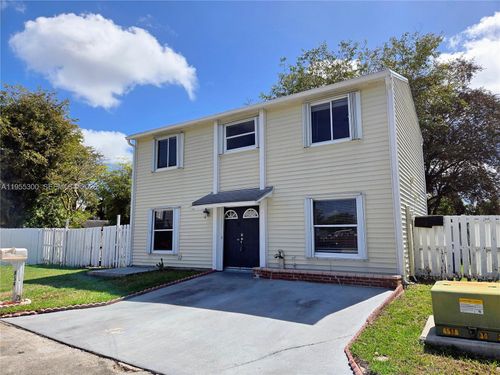 854 Sw 8th Pl, Florida City, FL, 33034-5548 | Card Image