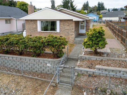 1812 W 5th St, Port Angeles, WA, 98363-1712 | Card Image