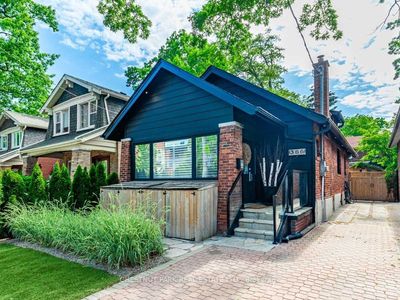 366 Victoria Park Ave, House other with 2 bedrooms, 2 bathrooms and 5 parking in Toronto ON | Image 1