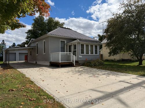 42 Clarinda St S, Teeswater, ON, N0G2S0 | Card Image