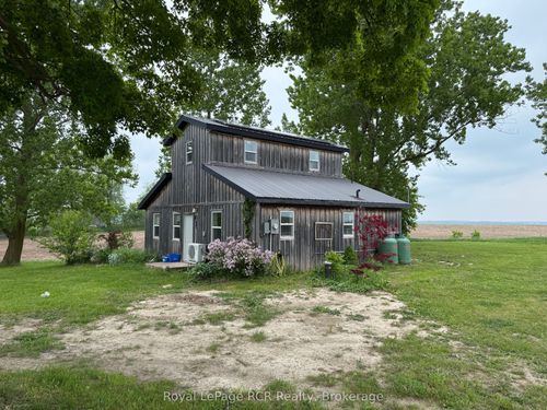 228 Bruce Rd 40, Bruce, ON, N0H1L0 | Card Image