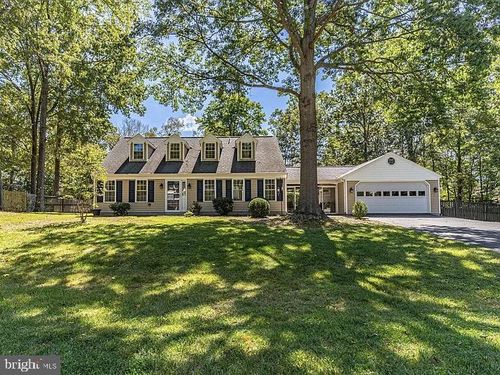 1335 Redwood Cir, LA PLATA, MD, 20646-9582 | Card Image