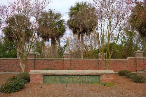 201 Oakmont Dr, New Orleans, LA, 70128-3624 | Card Image