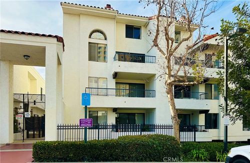 204-3525 Lebon Dr, San Diego, CA, 92122-4547 | Card Image