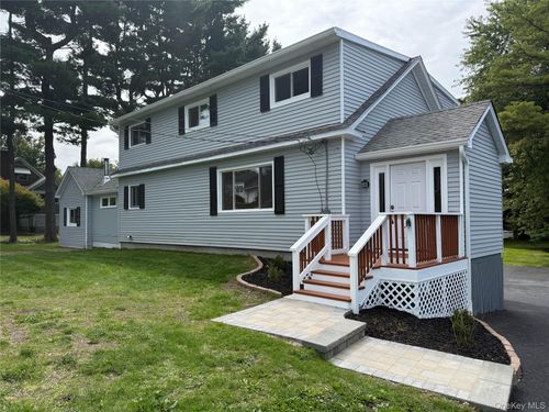 20 Shirley Ave, Fishkill, NY, 12524-1353 | Card Image