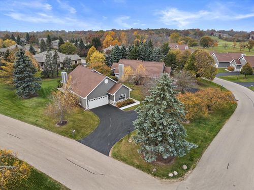 750 Ridgeview Ct, Lake Geneva, WI, 53147-4859 | Card Image