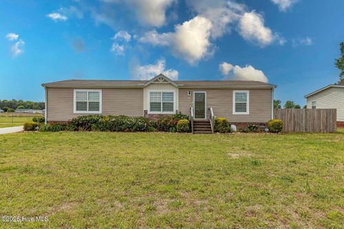 1931 Hinnant Rd Nw, Pikeville, NC, 27863-9359 | Card Image