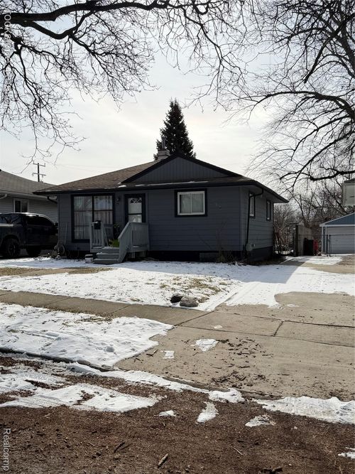 29 W Rutgers Ave, Pontiac, MI, 48340-2755 | Card Image