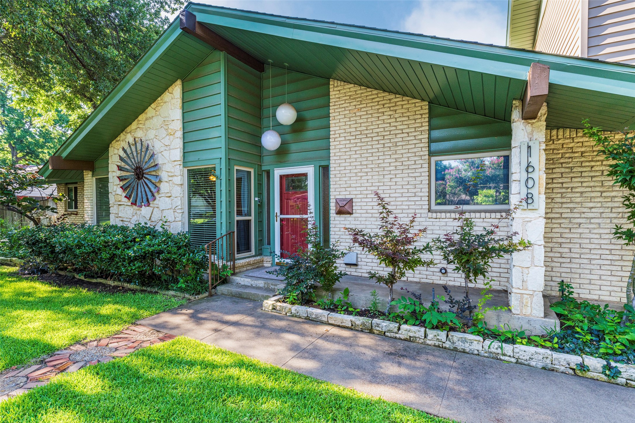 Residential in Arlington 5