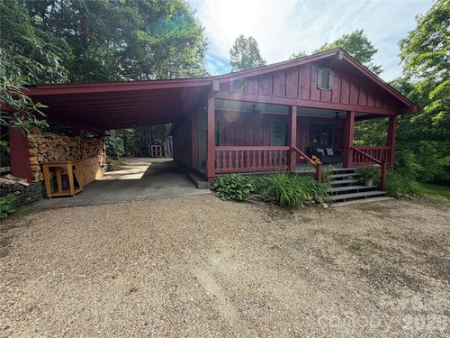 225 High Ridge Rd, Spruce Pine, NC, 28777 | Card Image