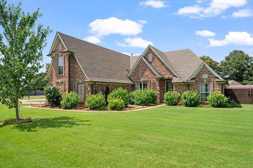 10 Inez Cv, Somerville, TN, 38068-4639 | Card Image