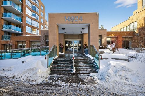 213-14924 Yonge St, Aurora, ON, L4G6H7 | Card Image