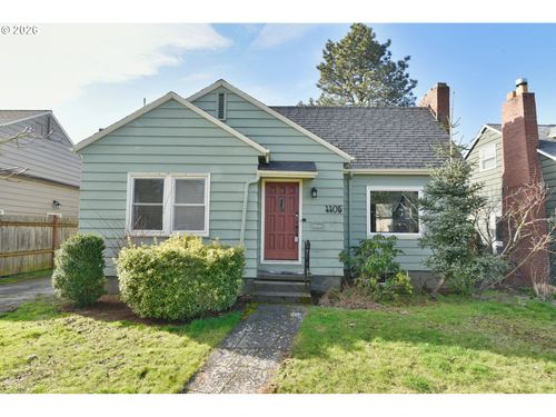 4405 Ne Cesar E Chavez Blvd, Portland, OR, 97211-8200 | Card Image