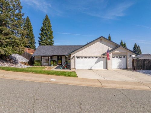 2919 Buckingham Dr, Shasta Lake, CA, 96019-2266 | Card Image