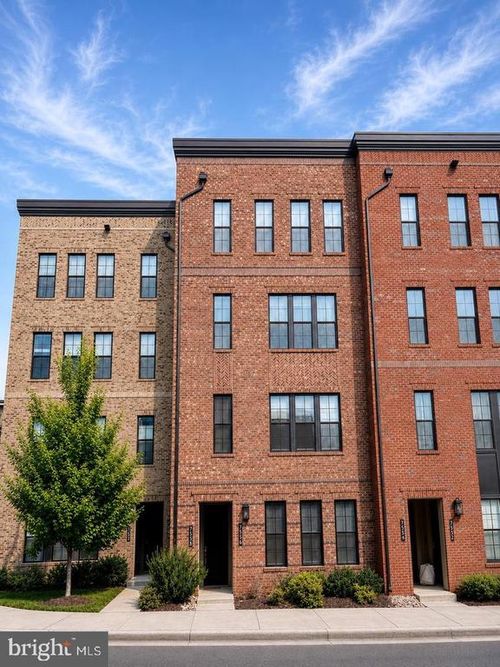 1403-7556 Sawyer Farm Way, MCLEAN, VA, 22102-4125 | Card Image