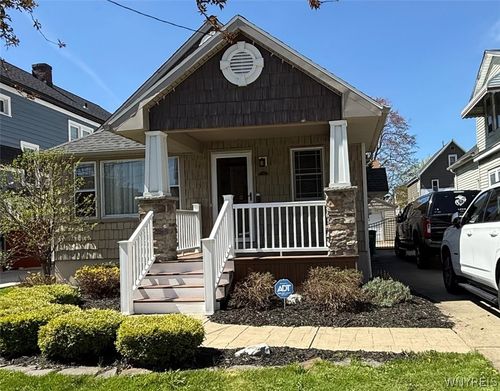 92 Lorraine Ave, Buffalo, NY, 14220-1742 | Card Image