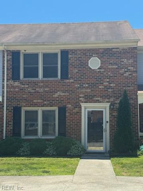 202 Choicy Crescent Crescent, Yorktown, VA, 23692 | Card Image