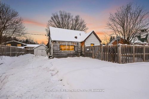 9920 County Rd, New Lowell, ON, L0M1N0 | Card Image