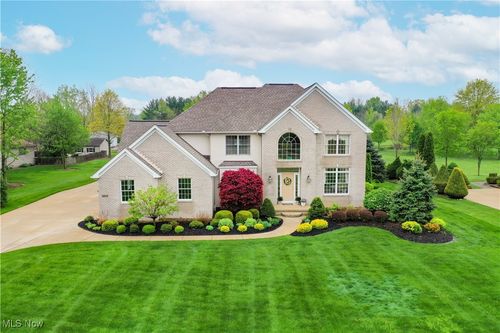 6972 Stagecoach Trl, Valley City, OH, 44280-9455 | Card Image