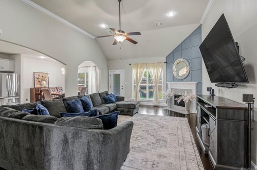 42158 Eagles Eye St, Prairieville, LA, 70769-6050 | Card Image