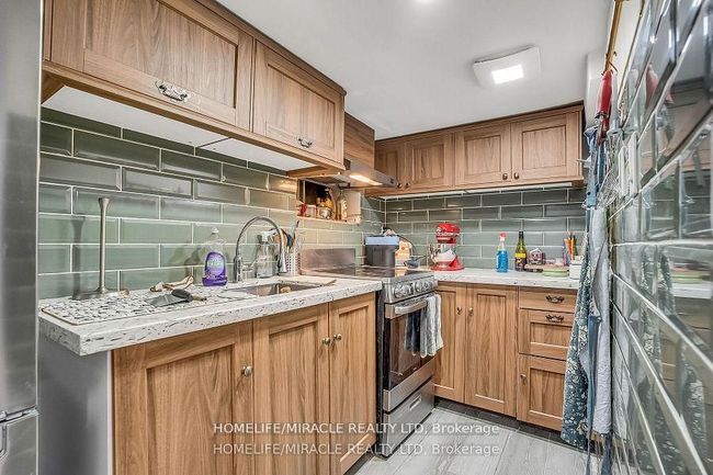 212 Symington Ave, House other with 5 bedrooms, 3 bathrooms and 1 parking in Toronto ON | Image 42